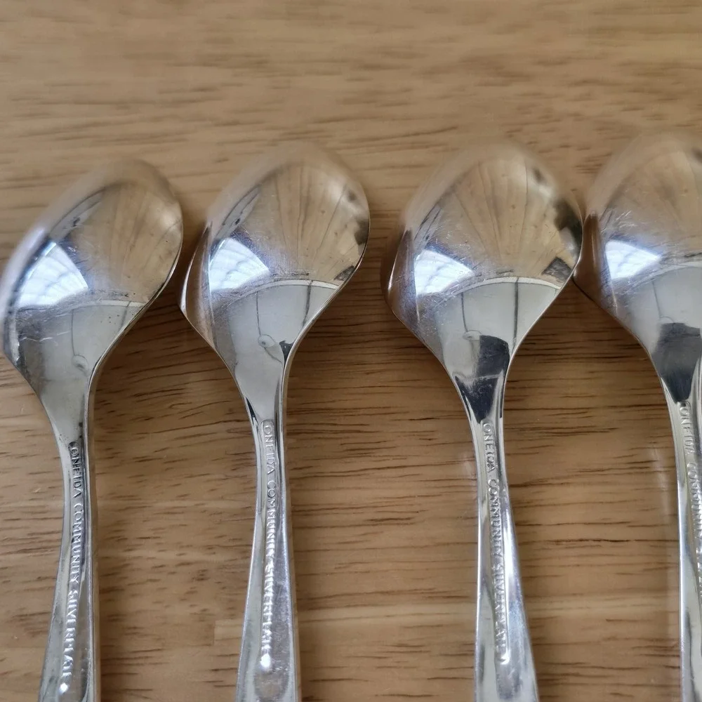 Set Of 6 Oneida Community Winsome Silverplate Teaspoons 6